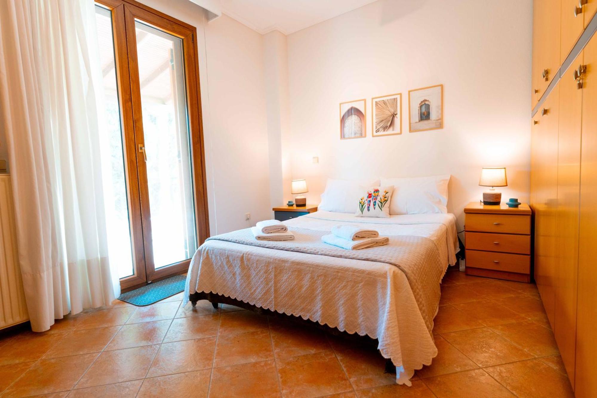 Villa Bougainvillea Epanomi Esterno foto